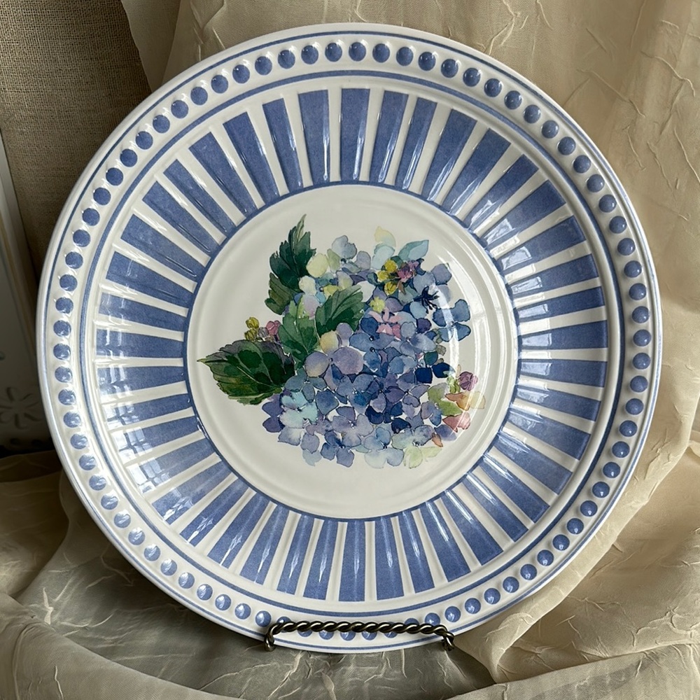 Shabby Chic Floral Blue and White hydrangeas stripes Dinner Plate 4pcs